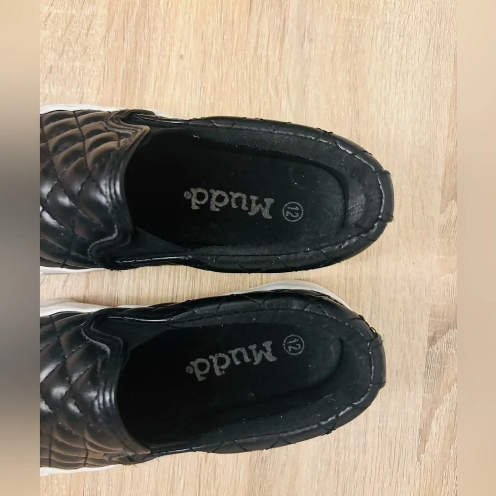 Mudd Kids Slip On Sneakers Black Faux Leather Shoes